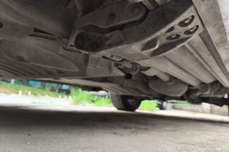 Used Land Rover Discovery  Chassis Front Left