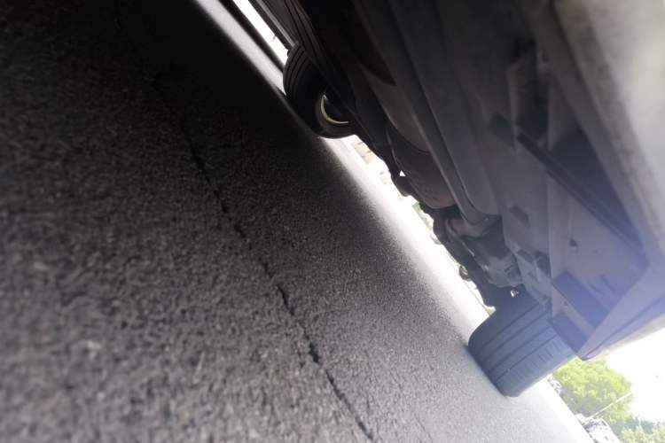 Used Land Rover Discovery 2012 5.0 V8 HSE Chassis Front Left