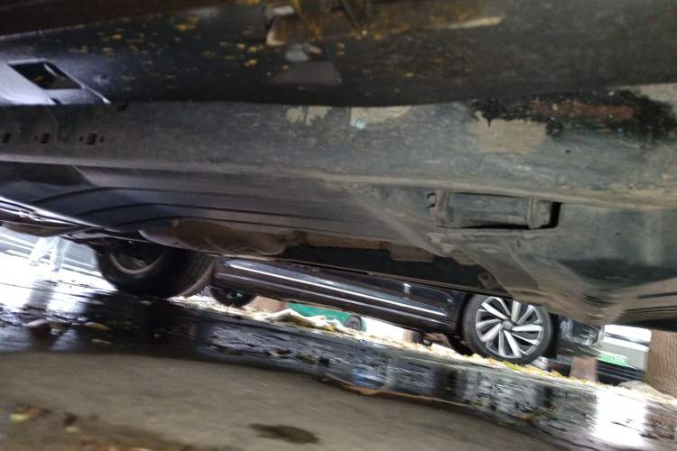 Used Land Rover Discovery 2012 3.0 SDV6 HSE Diesel Version Chassis Front Right
