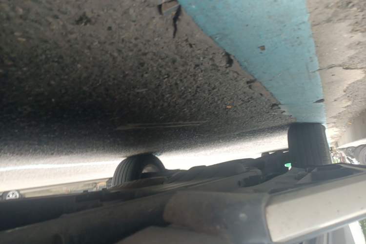 Used Land Rover Discovery 2012 3.0 SDV6 HSE Diesel Version Chassis Front Right