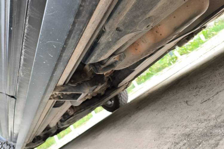 Used Land Rover Discovery  Chassis Rear Left