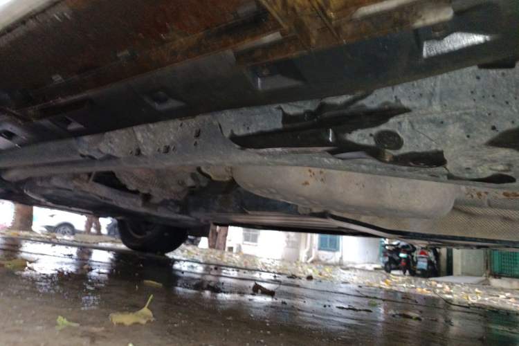 Used Land Rover Discovery 2012 3.0 SDV6 HSE Diesel Version Chassis Rear Left