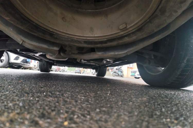 Used Land Rover Discovery 2012 3.0 SDV6 HSE Diesel Version Chassis Rear