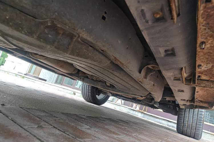 Used Land Rover Discovery 2012 5.0 V8 HSE Chassis Rear Right