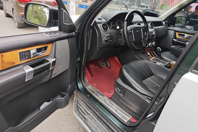Used Land Rover Discovery 2012 5.0 V8 SE Driver Seat