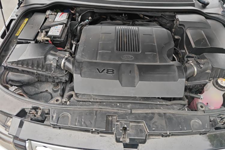 Used Land Rover Discovery 2012 5.0 V8 SE Engine Bay