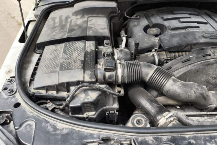 Used Land Rover Discovery  Engine Bay Right