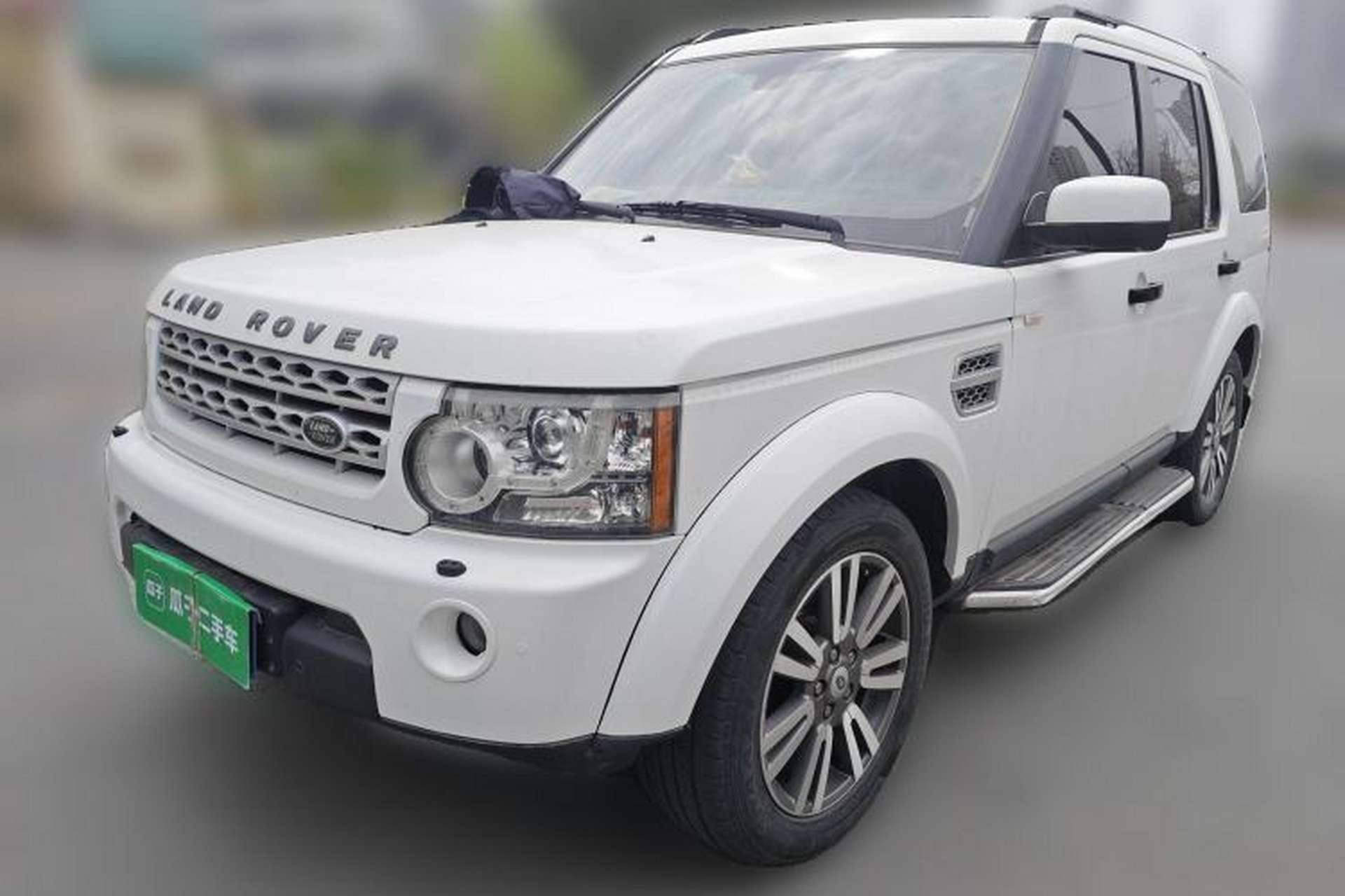 Used Land Rover Discovery 2012 3.0 SDV6 HSE Diesel Version Front Left 45 Deg