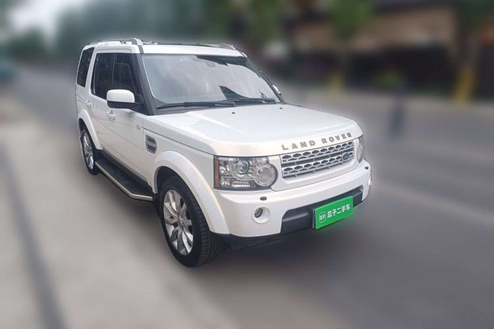 Used Land Rover Discovery 2012 3.0 SDV6 HSE Diesel Version Front Right 45 Deg