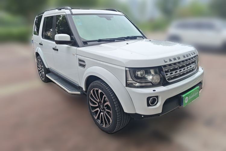 Used Land Rover Discovery 2012 5.0 V8 HSE Front Right 45 Deg