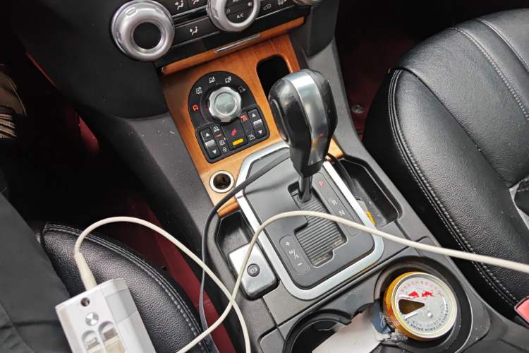 Used Land Rover Discovery 2012 5.0 V8 SE Gear Lever