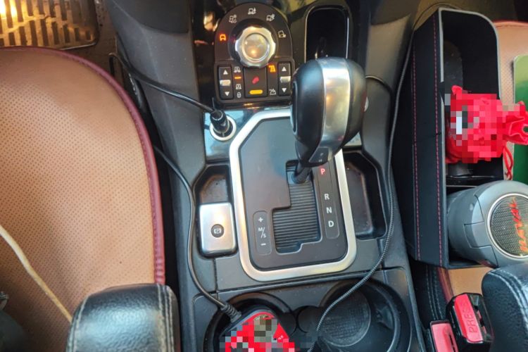 Used Land Rover Discovery 2012 3.0 SDV6 HSE Diesel Version Gear Lever