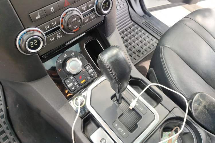 Used Land Rover Discovery 2012 5.0 V8 HSE Gear Lever