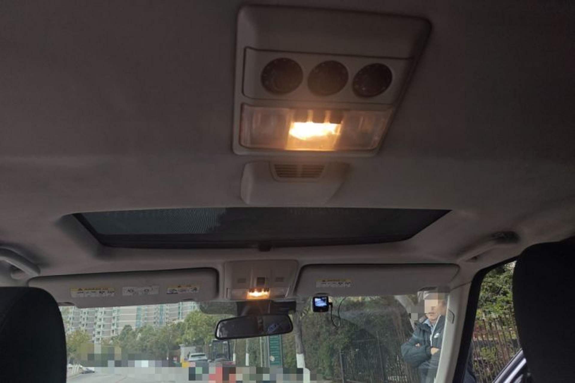 Used Land Rover Discovery 2012 3.0 SDV6 HSE Diesel Version Headliner