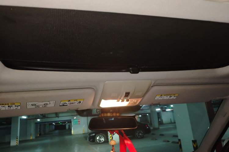 Used Land Rover Discovery 2012 5.0 V8 SE Headliner