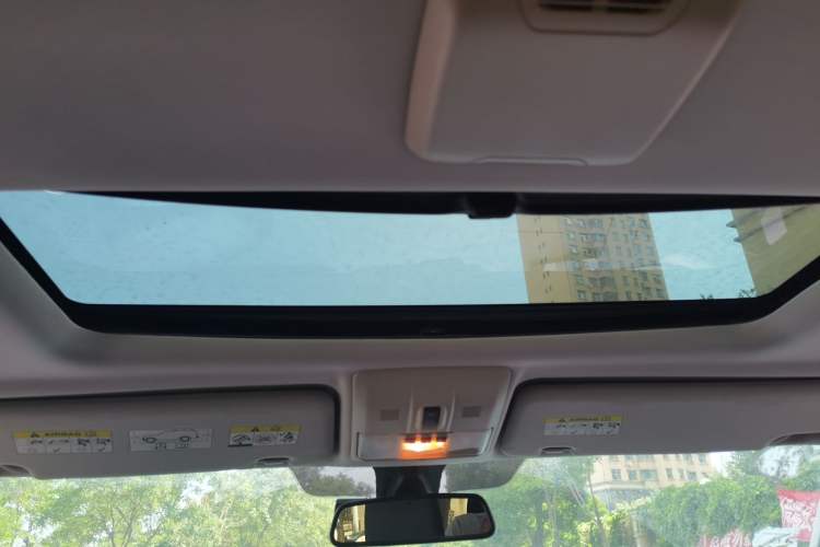 Used Land Rover Discovery 2012 5.0 V8 HSE Headliner
