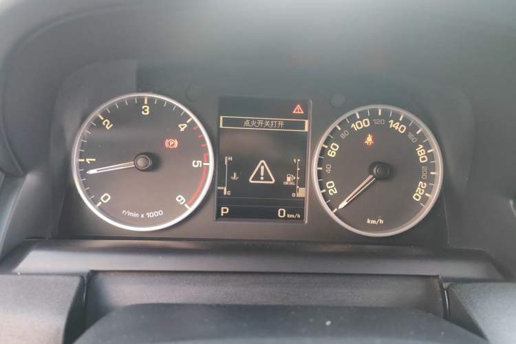Used Land Rover Discovery 2012 3.0 SDV6 HSE Diesel Version Instrument Cluster