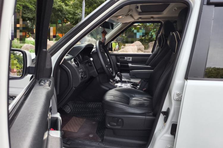Used Land Rover Discovery  Left Front Seat