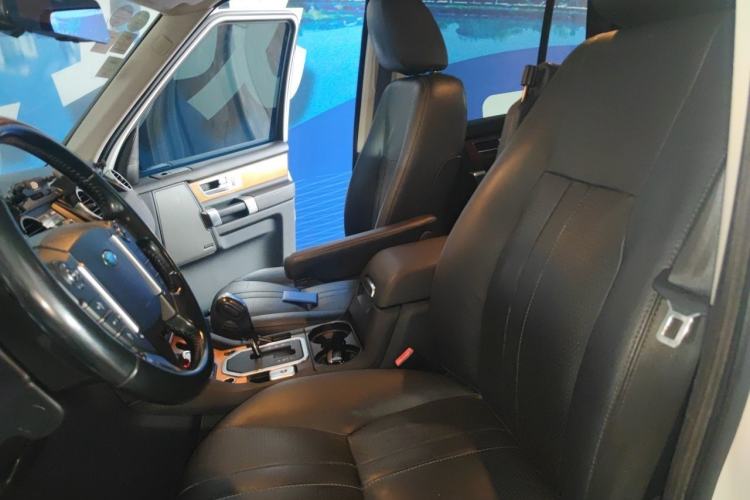 Used Land Rover Discovery 2012 3.0 SDV6 HSE Diesel Version Left Front Seat