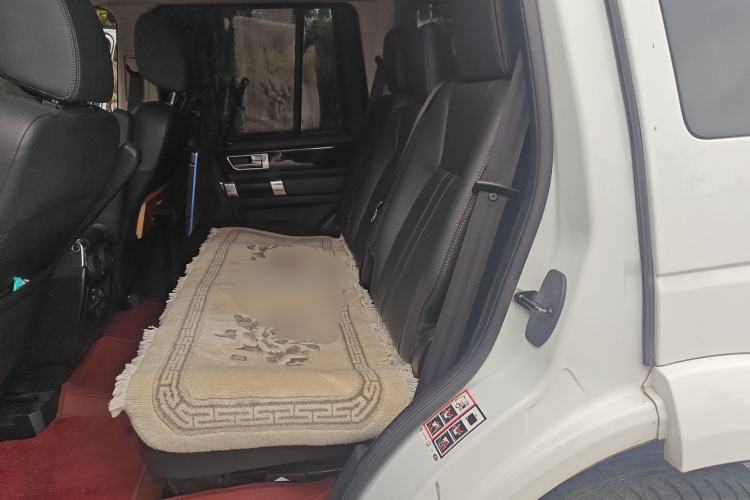 Used Land Rover Discovery 2012 3.0 SDV6 HSE Diesel Version Left Rear Seat