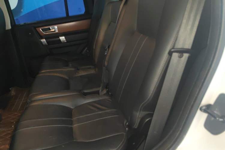 Used Land Rover Discovery 2012 3.0 SDV6 HSE Diesel Version Left Rear Seat