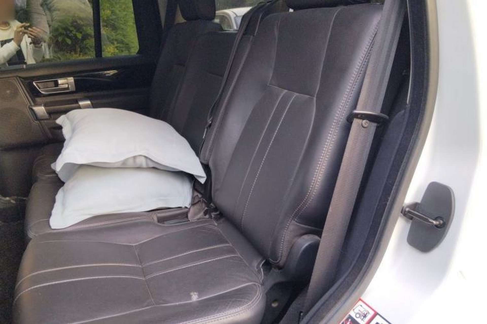 Used Land Rover Discovery 2012 3.0 SDV6 HSE Diesel Version Left Rear Seat