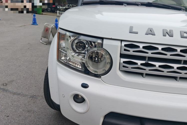 Used Land Rover Discovery 2012 3.0 SDV6 HSE Diesel Version Right Front Headlight