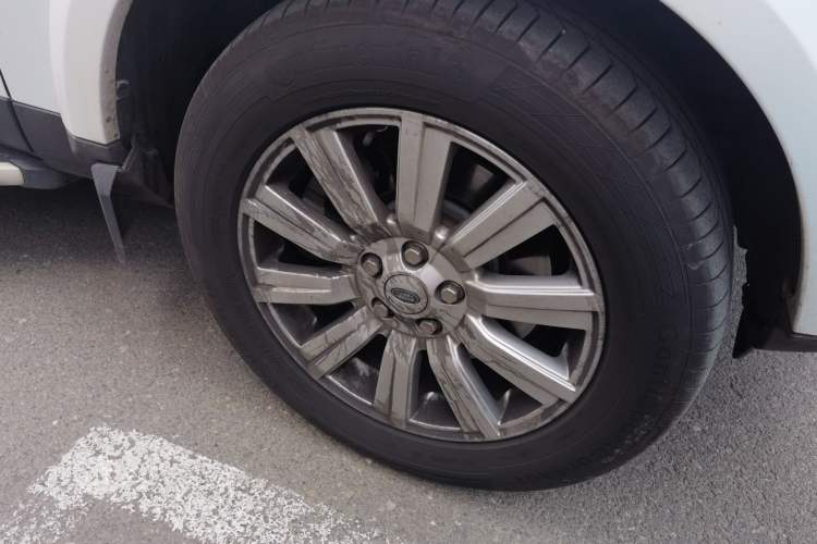 Used Land Rover Discovery 2012 5.0 V8 HSE Right Front Wheel Hub