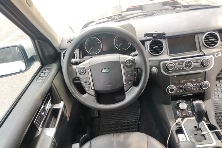 Used Land Rover Discovery 2012 5.0 V8 HSE Steering Wheel