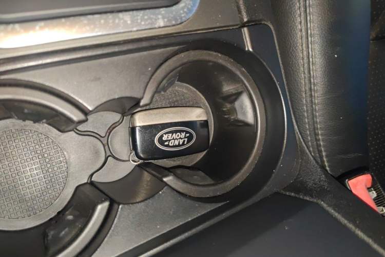 Used Land Rover Discovery 2012 3.0 SDV6 HSE Diesel Version Vehicle Key