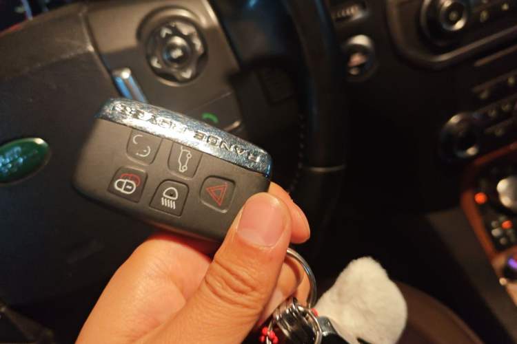 Used Land Rover Discovery 2012 5.0 V8 SE Vehicle Key