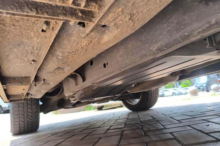 Used Land Rover Discovery  Chassis Front Right