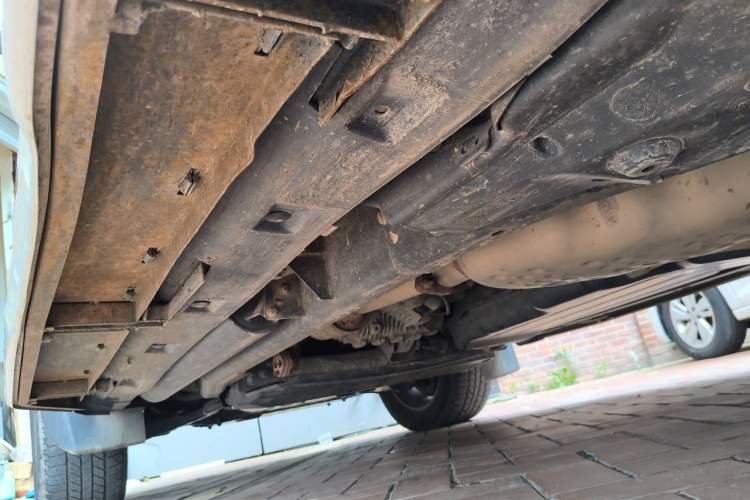 Used Land Rover Discovery  Chassis Rear Left