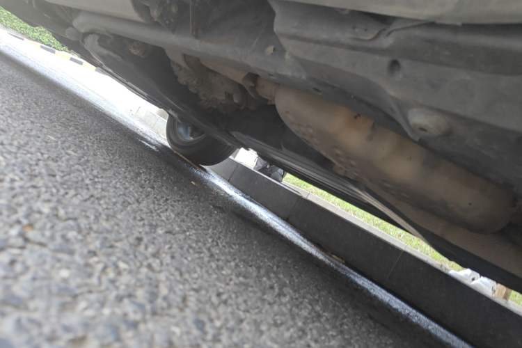 Used Land Rover Discovery 2013 3.0 SDV6 HSE Diesel Edition Chassis Rear Left