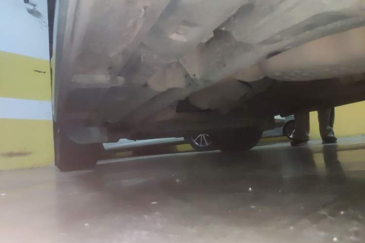 Used Land Rover Discovery 2013 3.0 SDV6 HSE Diesel Edition Chassis Rear Left
