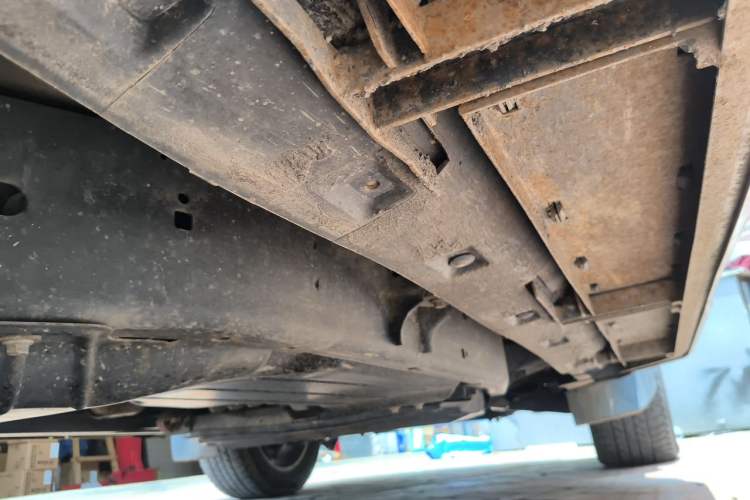 Used Land Rover Discovery  Chassis Rear Right