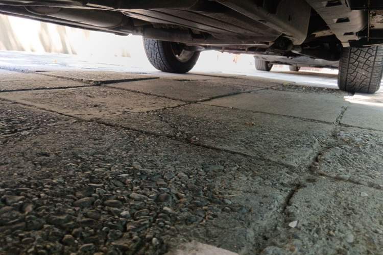 Used Land Rover Discovery 2013 5.0 V8 SE model Chassis Rear Right
