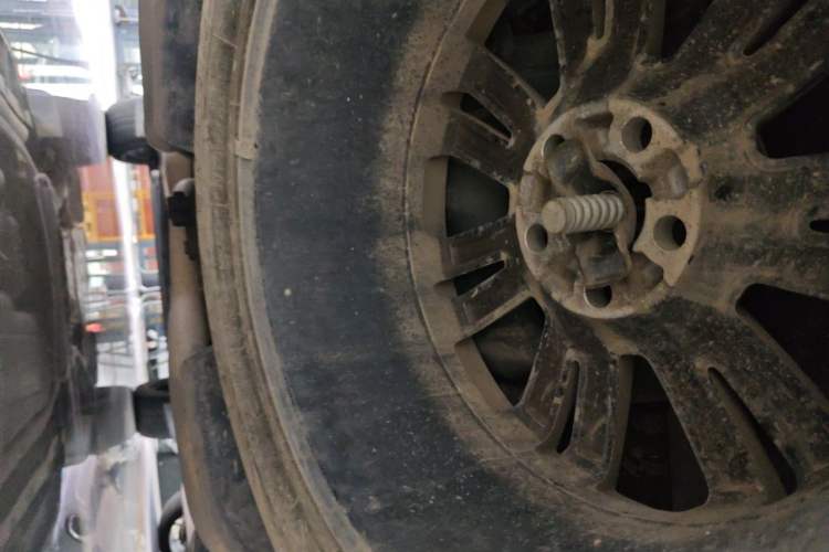 Used Land Rover Discovery 2013 3.0 SDV6 HSE Diesel Edition Chassis Rear