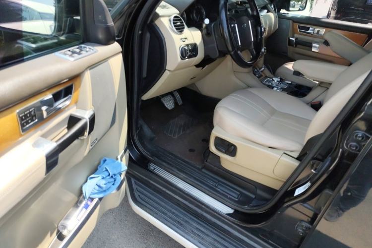 Used Land Rover Discovery 2013 3.0 SDV6 HSE Diesel Edition Driver Seat