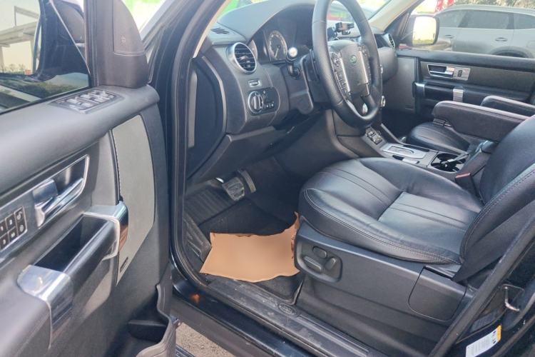 Used Land Rover Discovery 2013 3.0 SDV6 HSE Diesel Edition Driver Seat