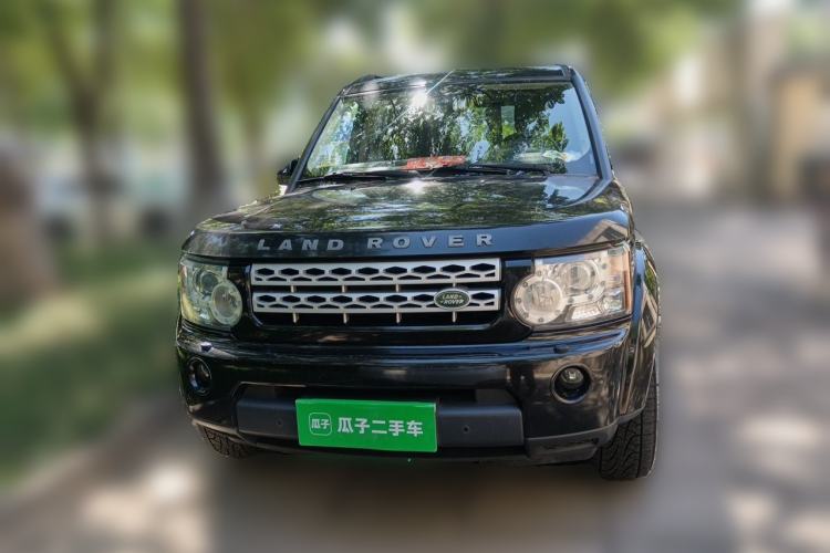 Used Land Rover Discovery 2013 5.0 V8 SE model Front