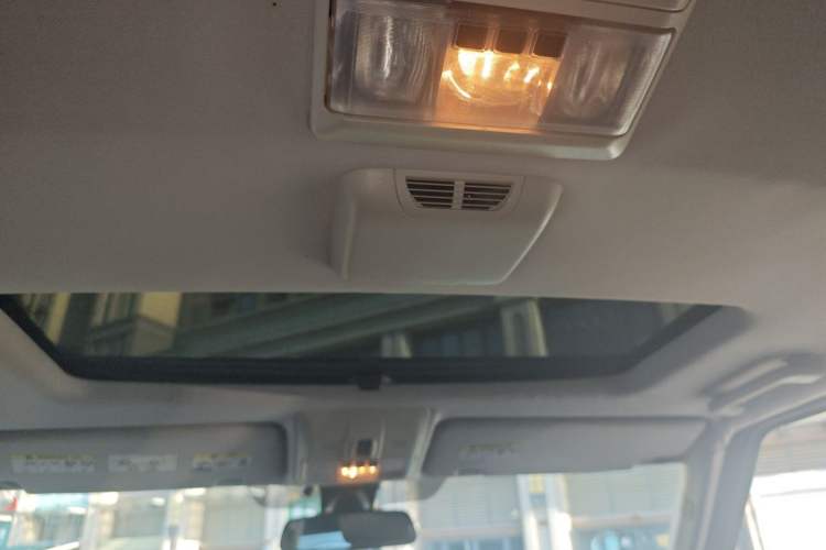 Used Land Rover Discovery 2013 3.0 SDV6 HSE Diesel Edition Headliner