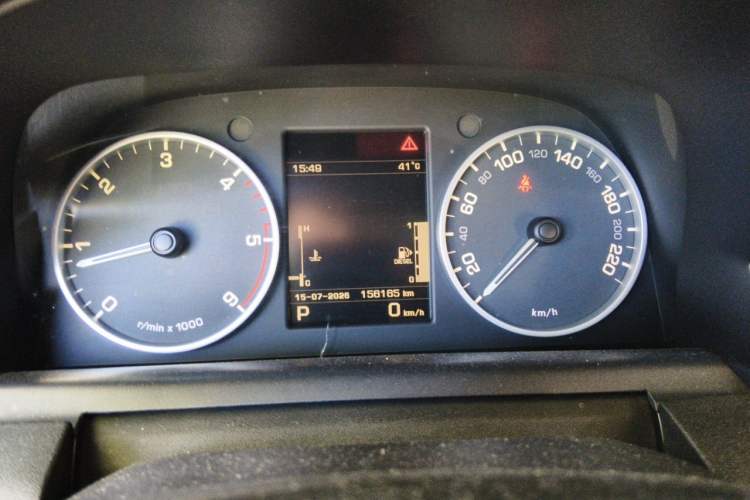 Used Land Rover Discovery 2013 3.0 SDV6 HSE Diesel Edition Instrument Cluster