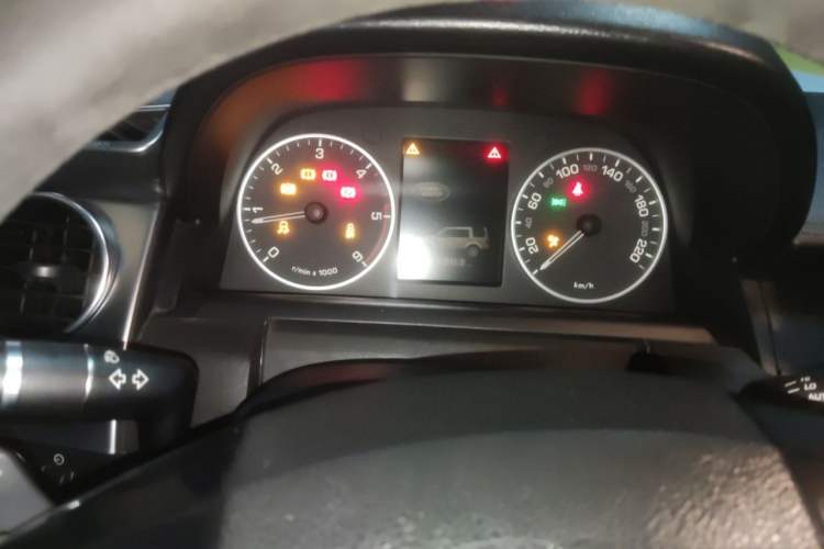 Used Land Rover Discovery 2013 3.0 SDV6 HSE Diesel Edition Instrument Cluster