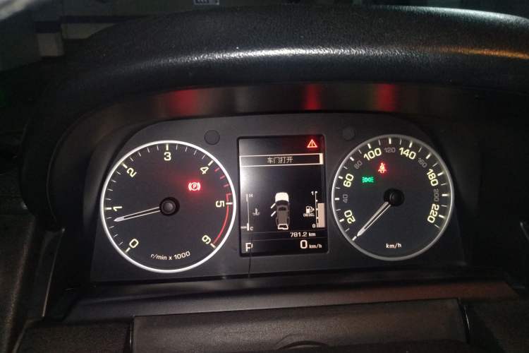 Used Land Rover Discovery 2013 3.0 SDV6 HSE Diesel Edition Instrument Cluster