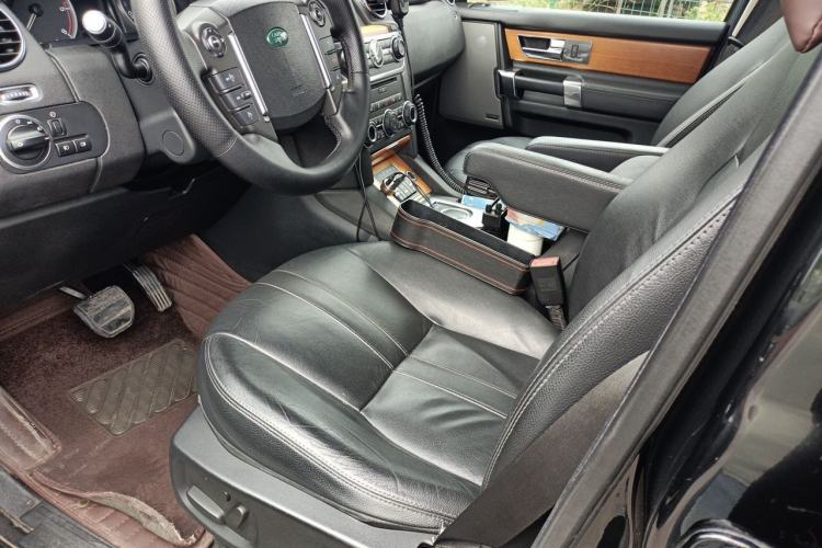 Used Land Rover Discovery 2013 3.0 SDV6 HSE Diesel Edition Left Front Seat