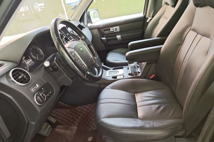 Used Land Rover Discovery 2013 3.0 SDV6 HSE Diesel Edition Left Front Seat