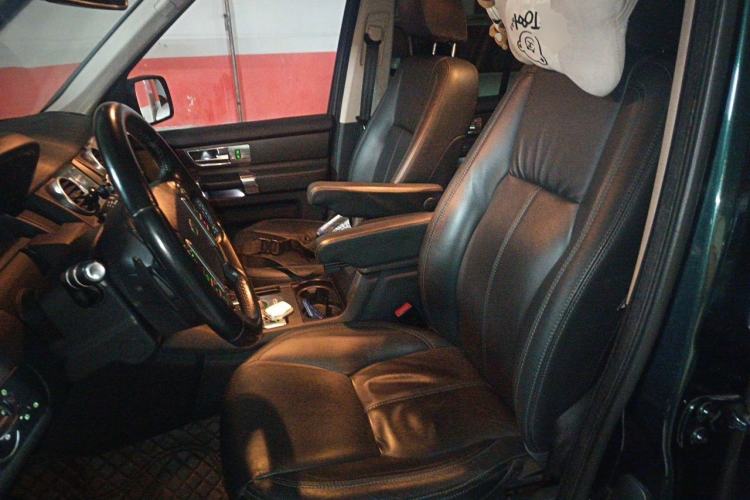 Used Land Rover Discovery 2013 3.0 SDV6 Prestige Black Limited Edition Left Front Seat