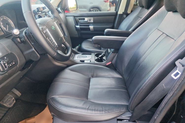Used Land Rover Discovery 2013 3.0 SDV6 HSE Diesel Edition Left Front Seat