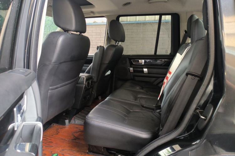 Used Land Rover Discovery 2013 3.0 SDV6 HSE Diesel Edition Left Rear Seat